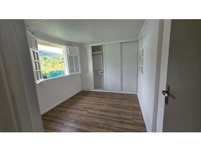 DIAMANT A LOUER VILLA DE TYPE 4 AVEC VUE MER