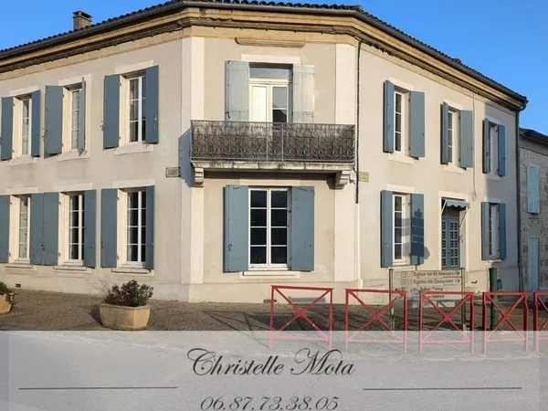 Maison 8 pièces 285 m²