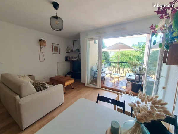 PESSAC - T3 58 m² | Terrasse | 2 Parkings