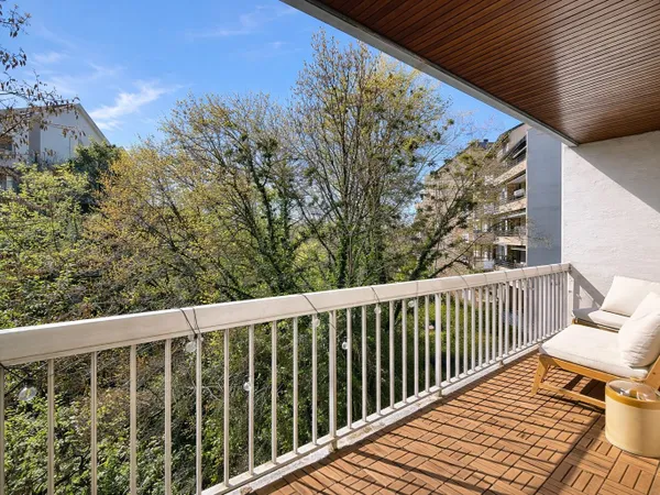 Appartement T4 rénové • Lumineux • Balcon • 3 chambres ?