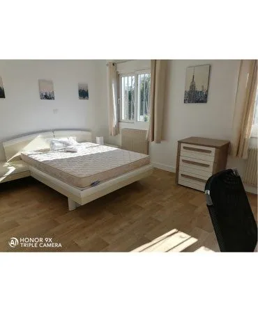 Chambre 21 m2 sdb et wc privés