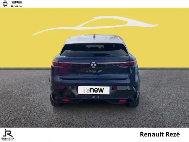 Renault Megane e-tech electric ev60 220ch techno optimum charge — photo 11