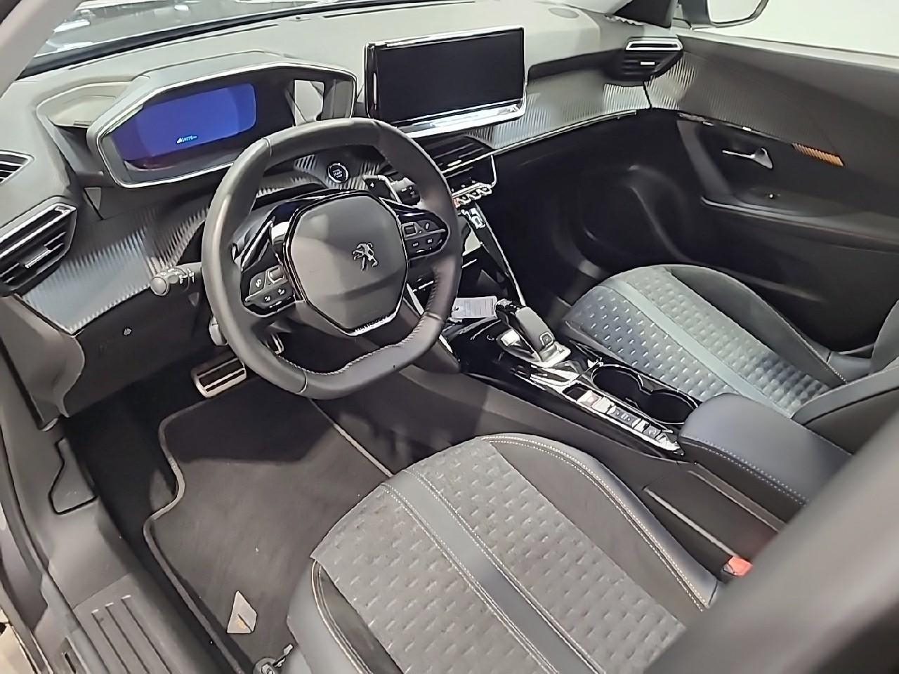 Peugeot 2008 puretech 130 s&s eat8 roadtrip — photo 9