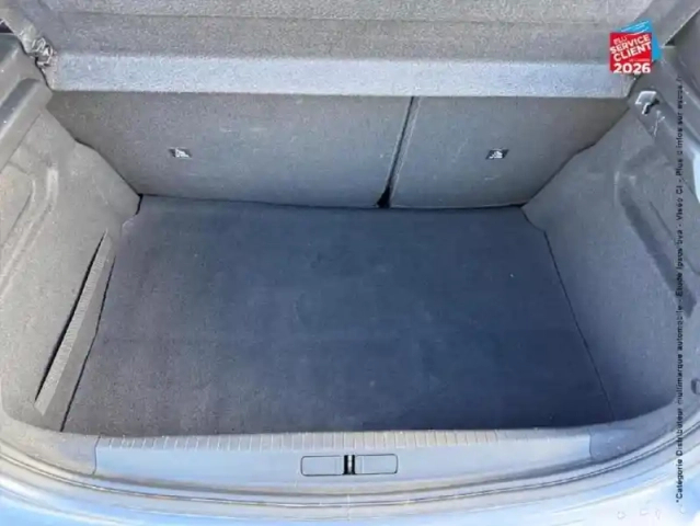 Peugeot 208 e- 136ch style — photo 14