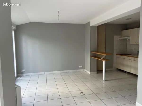 Location appartement t2 avec jardin pirve