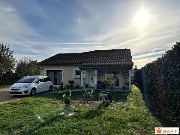 Maison clé en main avec piscine et grand terrain !