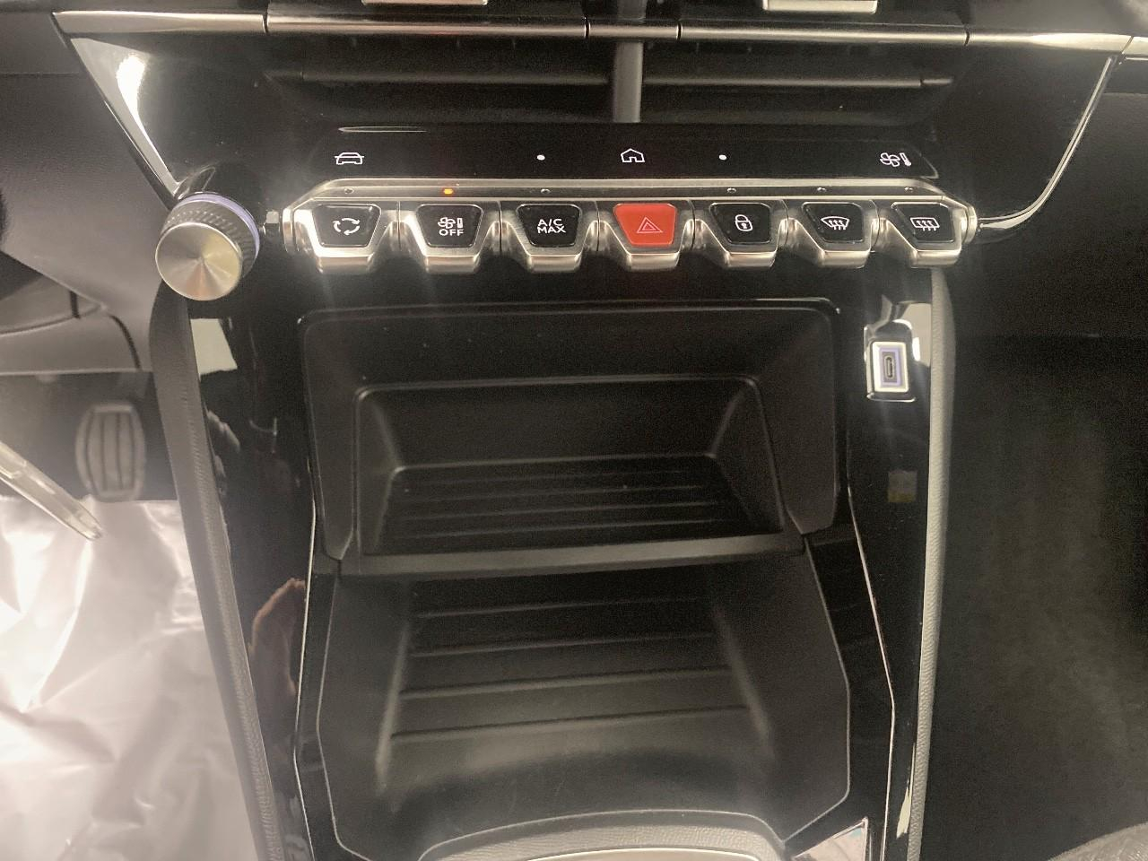 Peugeot 2008 100 s&s bvm6 style — photo 15