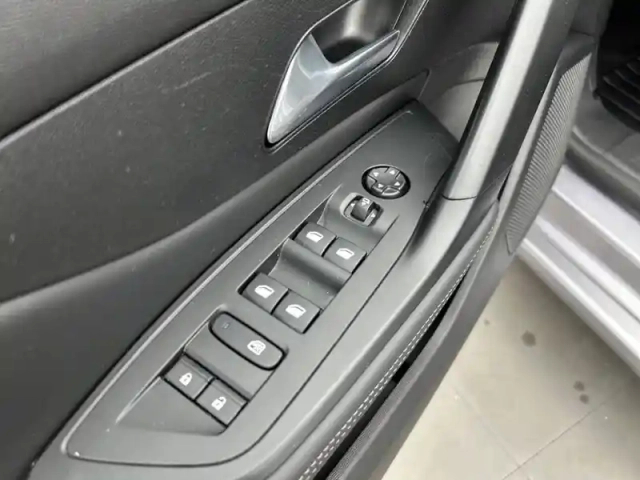 Peugeot 308 puretech 130ch s&amp;s eat8 — photo 106