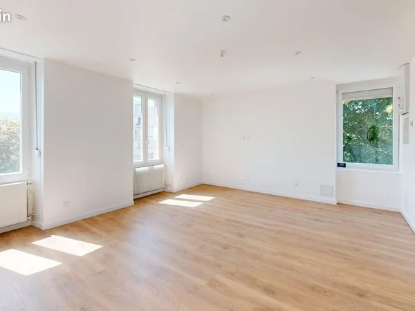 Appartement 4 pièces 82 m²
