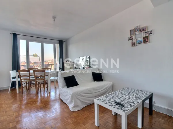 GRAND T2 MEUBLE LUMINEUX AVEC CAVE - SECTEUR AV JEAN JAURES