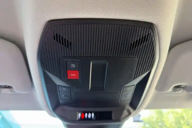 Peugeot 308 sw phev 180 e-eat8 — photo 3