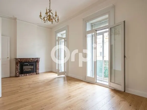 Appartement 4 pièces 93 m²
