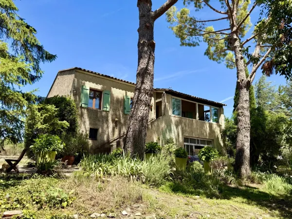 Maison à rénover avec vue sur le Luberon - GORDES - Potentiel ex