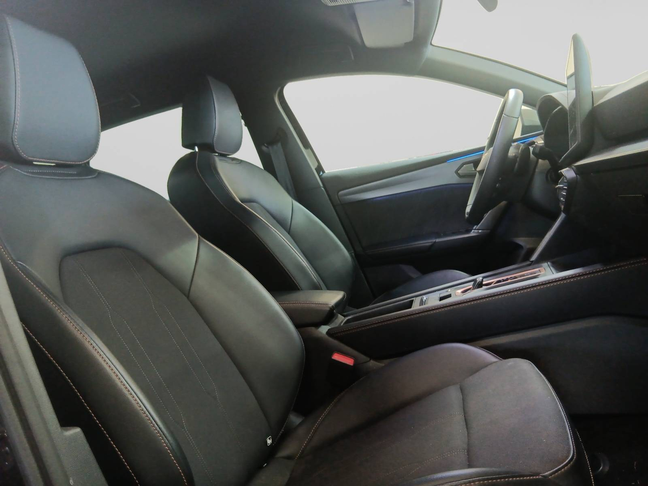 Cupra Leon — photo 19