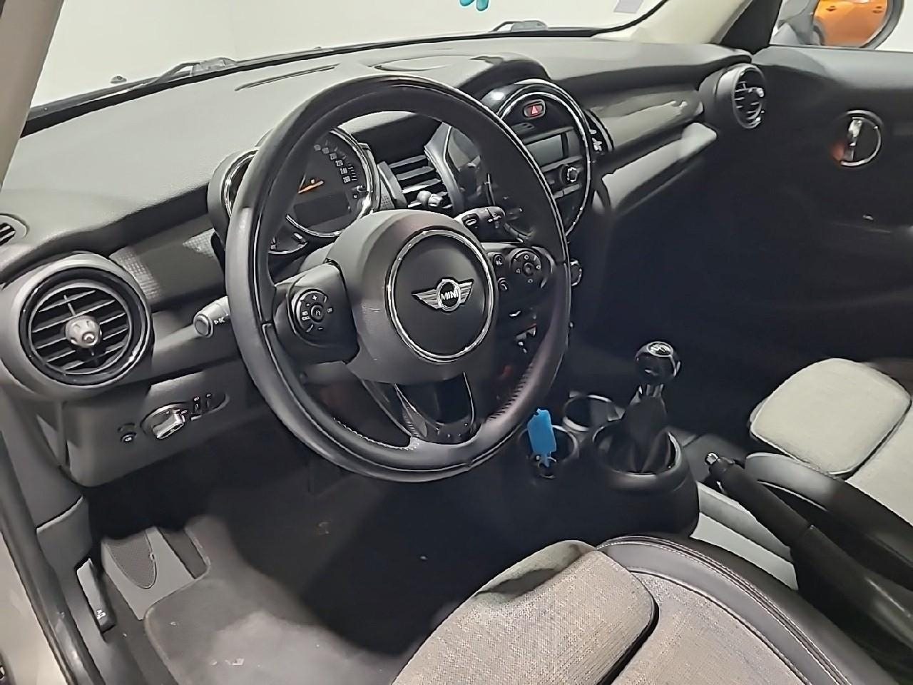 Mini One mini hatch 5 portes cooper 136 ch — photo 9