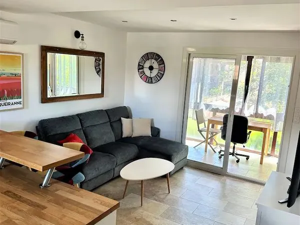 Appartement 3 pièces en duplex - 57 m2 - meublé et équipé