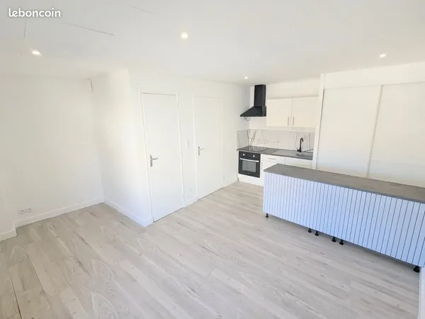 Maisonnette au calme - 22 m² + sous-sol privatif 22 m² - PAC neuve