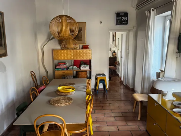 Maison à louer à l'année dans les dépendances d'un Château NÎMES