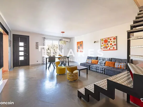 Château 5 pièces 145 m²