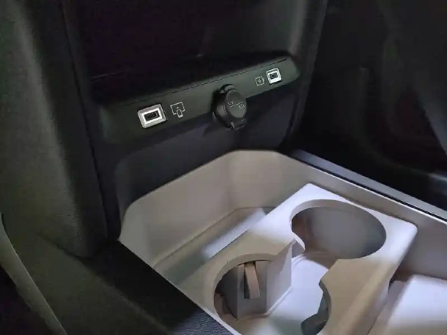 Citroën C5 Aircross hybride 145 ch e-dcs6 — photo 50