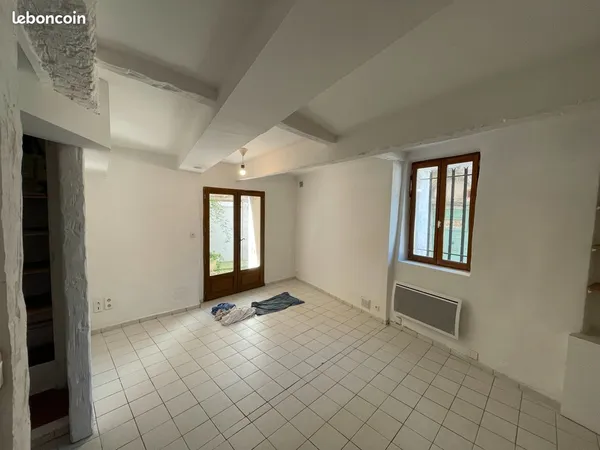 Appartement Location Correns 1p 25m² 350€