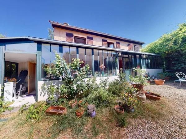 Maison 7 pièces 210 m²