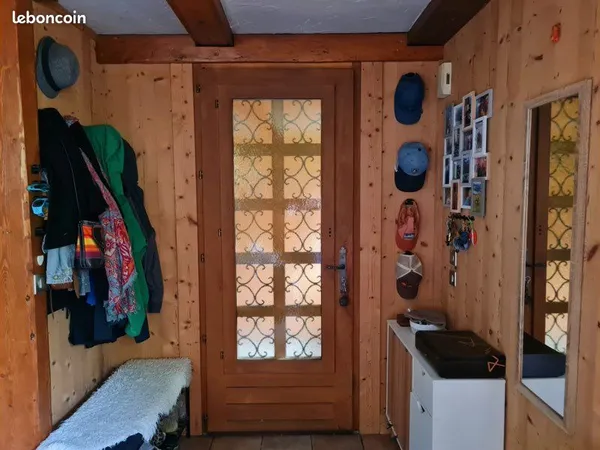 À louer à l année appartement