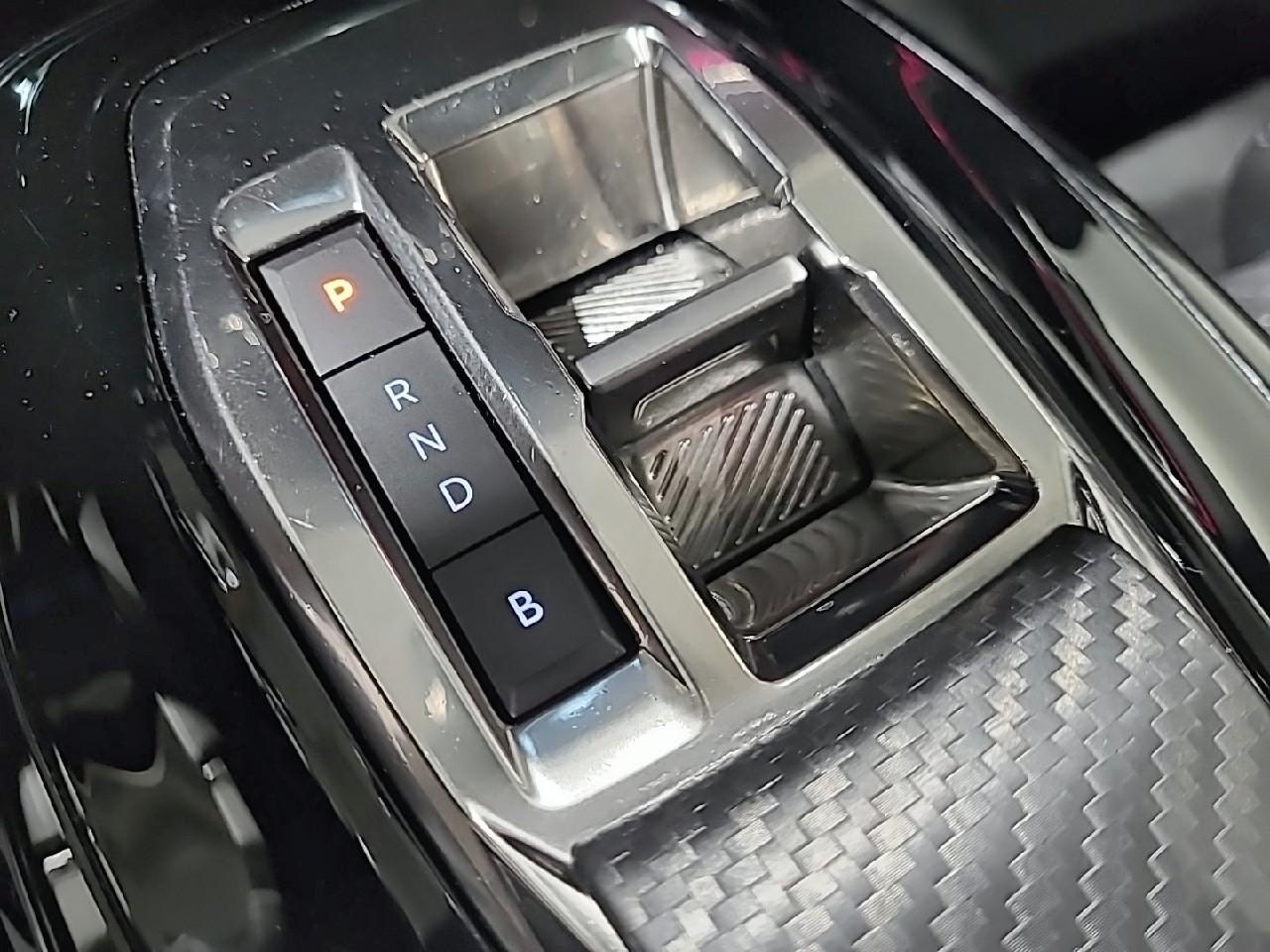 Peugeot 208 electrique 50 kwh 136ch gt — photo 17