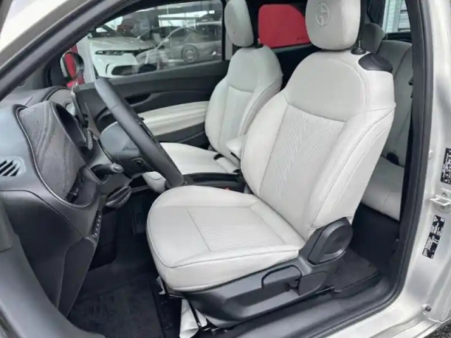 Fiat 500 e 118ch giorgio armani collectors edition my25 — photo 9