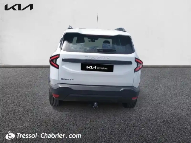 Dacia Bigster mild hybrid 140 essential — photo 4
