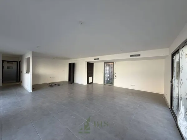 Bureaux 170 m²