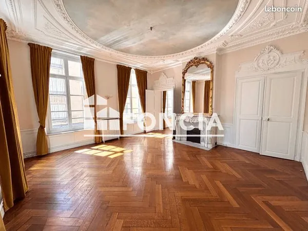 Appartement 5 pièces 180 m²