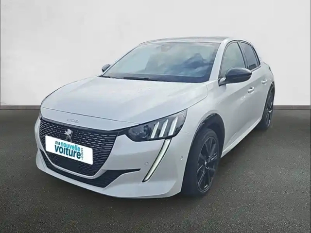 Peugeot 208 puretech 130 s&amp;s eat8 — photo 1