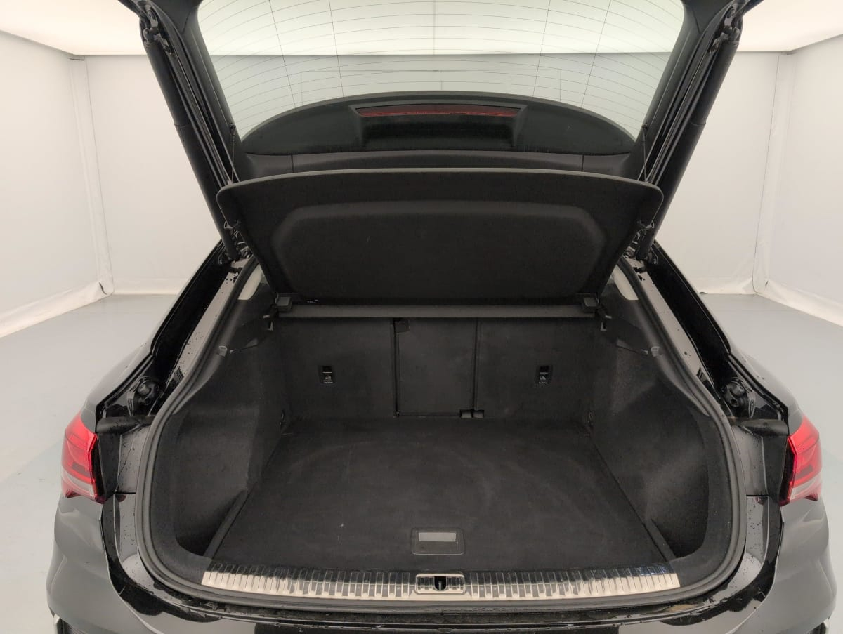 Audi Q3 Sportback — photo 11