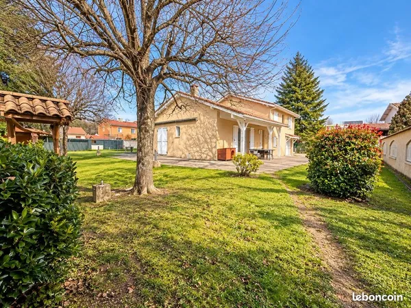 Maison 5 pièces 130 m²
