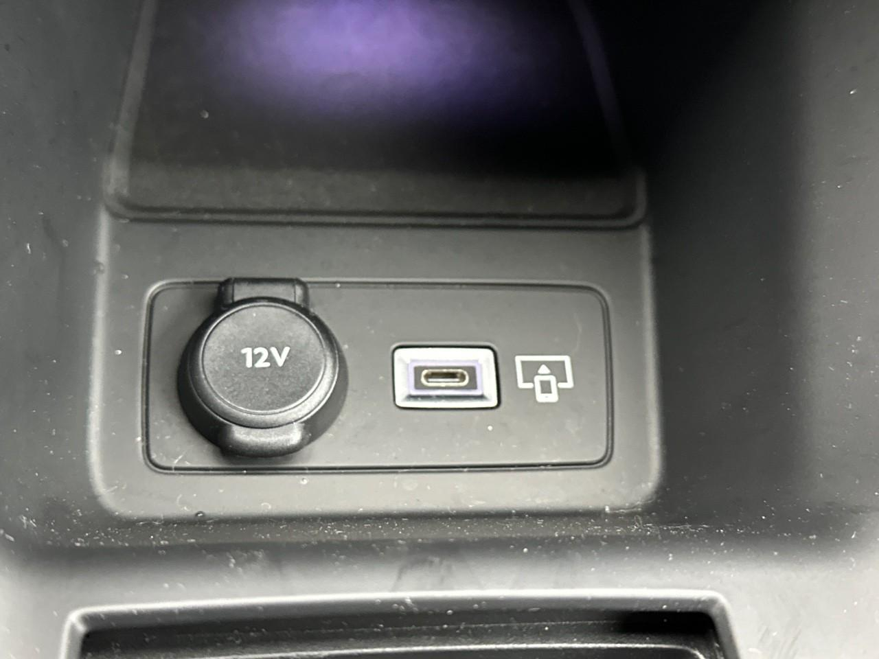 Peugeot 308 phev 180 e-eat8 gt — photo 31