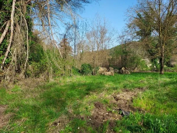 Terrain 1567 m²