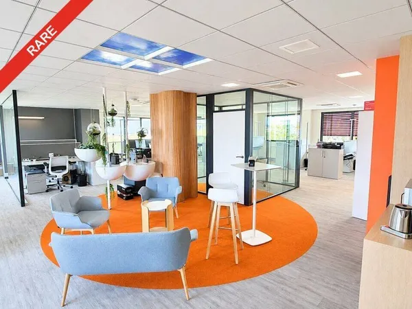 Bureaux 218 m²