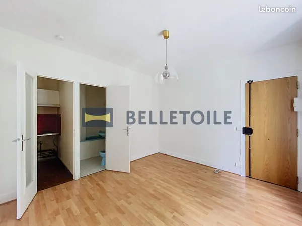 Studio 1 pièce 18 m²