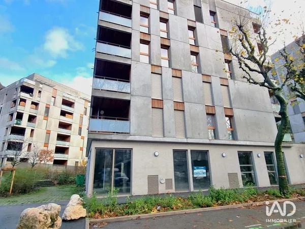 Local commercial 120 m²