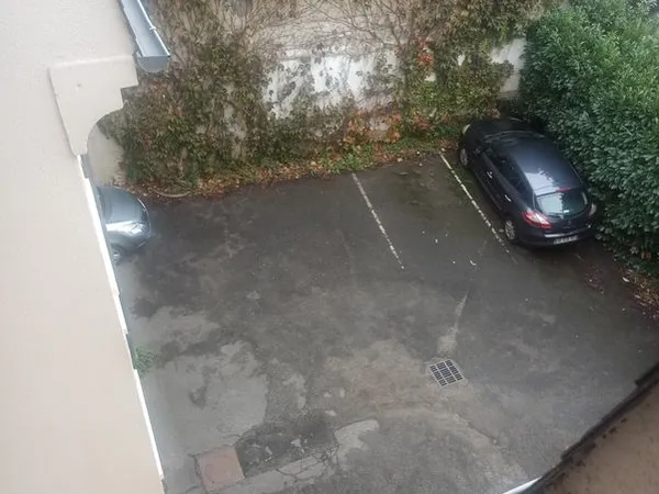 Place de parking dans résidence sécurisé