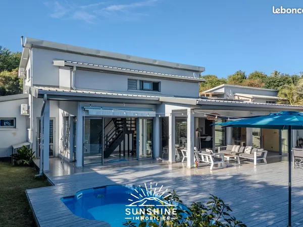 EN EXCLUSIVITÉ - Villa récente 6 pièces, en impasse avec piscine et terrasse La POSSESSION, SUNSHINE