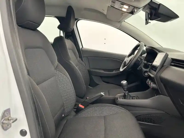 Renault Clio tce 90 — photo 32