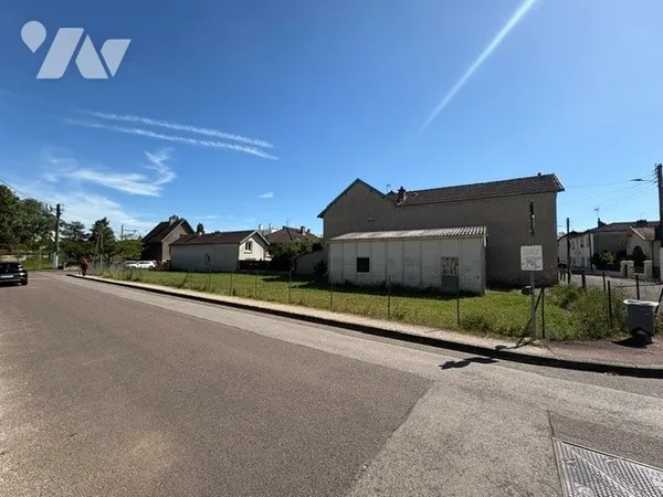 Terrain 633 m²