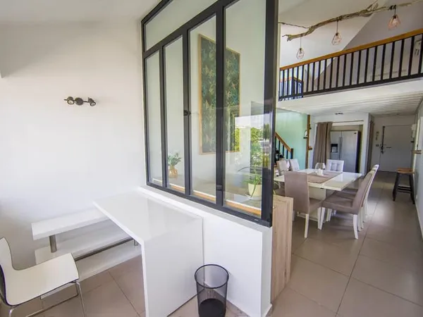 À VENDRE GRAND APPARTEMENT MEUBLÉ T3 AVEC VUE MER BOX ET CIT