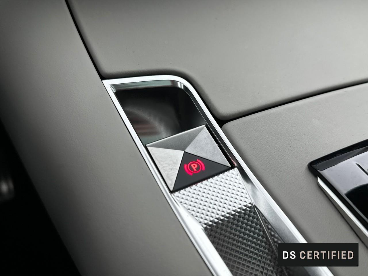 Ds Ds 7 crossback hybride rechargeable e-tense 300 eat8 4x4 opera — photo 32