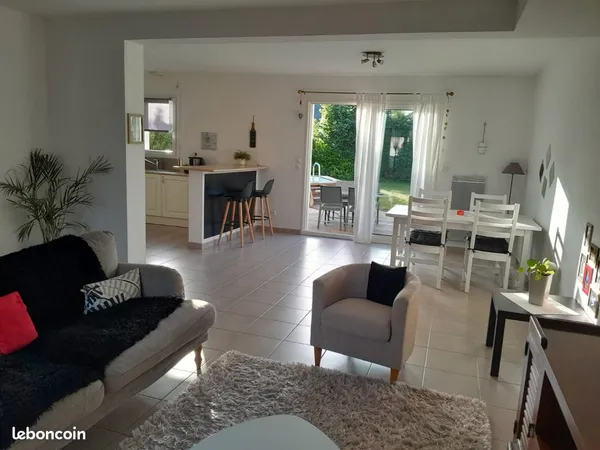 Maison familiale récente 115m2, jardin aménagé