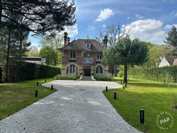 Maison 6 pièces 270 m²