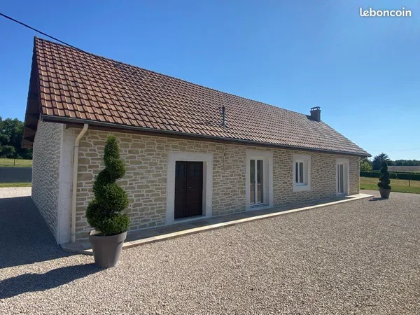 Maison trois chambres avec garage cuisery