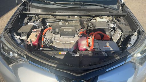 Toyota RAV4 2.5 VVTi 197 Hybrid 2WD E-CVT - Dynamic – 2018 – 136004 km – Hybride essence – Boîte Automatique — photo 2
